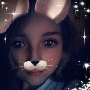 Meet your Posher, Makenzie